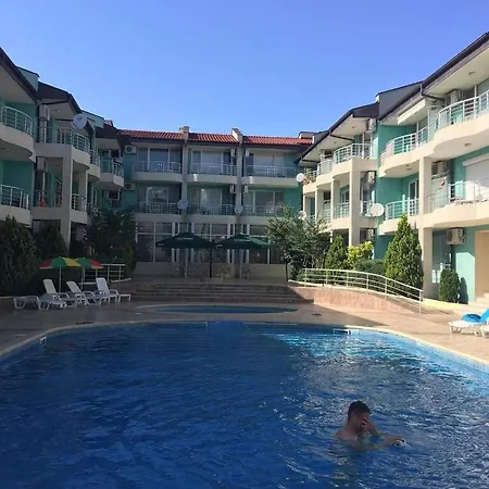 公寓 Private Studio 306 Complex Nev, Sarafovo, Beach & Airport ,With Swimming Pool, Free Parking *