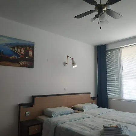 公寓 Private Studio 306 Complex Nev, Sarafovo, Beach & Airport ,With Swimming Pool, Free Parking *