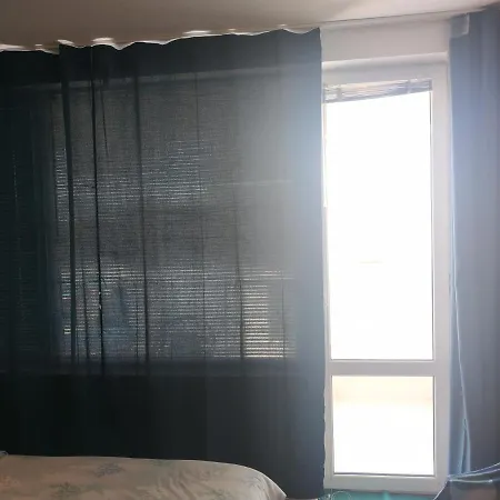 Private Studio 306 Complex Nev, Sarafovo, Beach & Airport ,With Swimming Pool, Free Parking 公寓