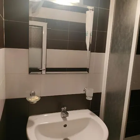 Private Studio 306 Complex Nev, Sarafovo, Beach & Airport ,With Swimming Pool, Free Parking 公寓 布尔加斯